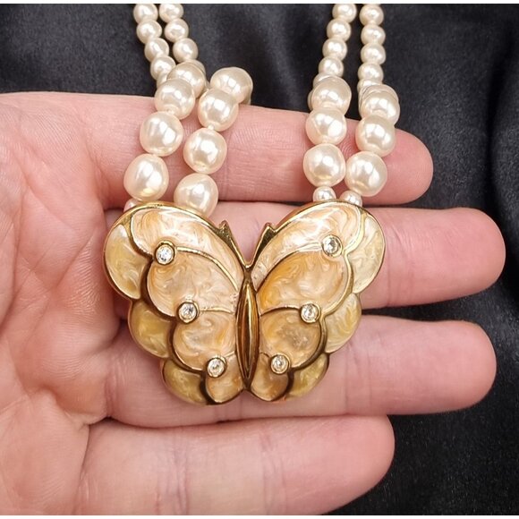 Vintage 1980s KJL For Avon Double-Strand Faux Pearl Necklace W/ Gold-Tone Butter - Picture 5 of 6